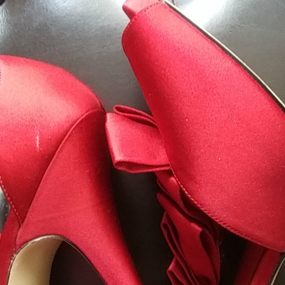 *Recent Price Drop* Nina Women's Elga Platform Peep-Toe - Picture 8 of 9